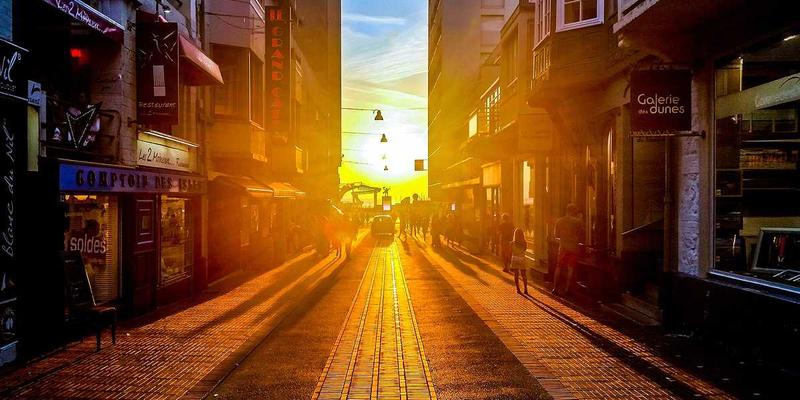 中达财富客户案例解析：跨境税务居民如何通过专业资产管理实现高效理财与资产配置